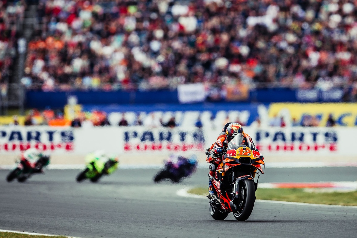 Maverick Viñales voit KTM 