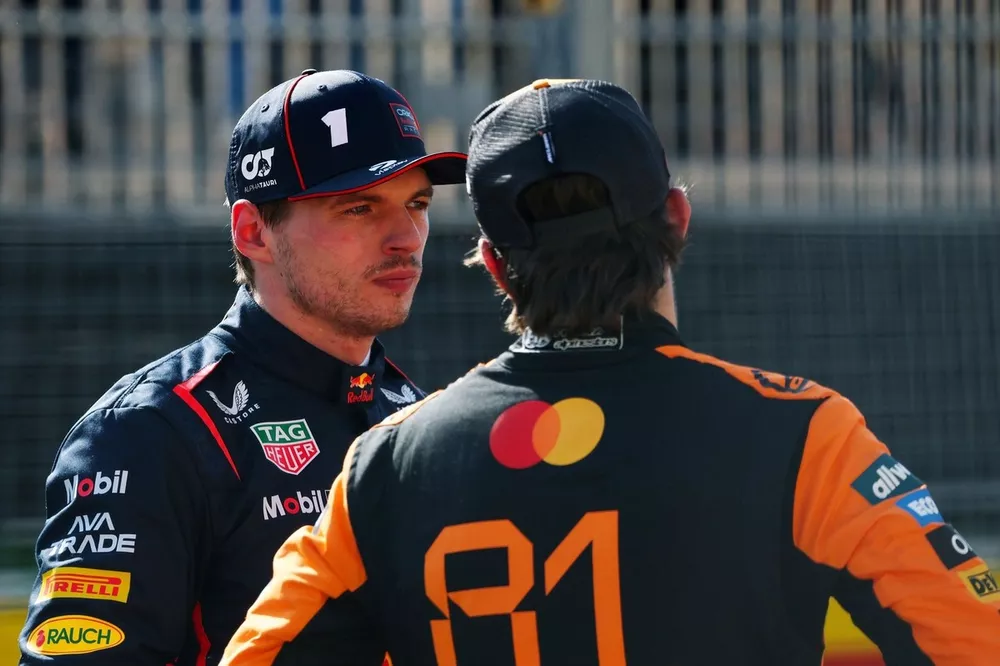 Oscar Piastri, McLaren, Max Verstappen, Red Bull Racing