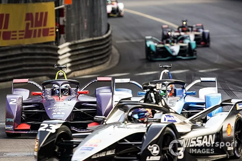 S&eacute;bastien Buemi, Nissan e.Dams, Nissan IMO1 Antonio Felix da Costa, BMW I Andretti Motorsports, BMW iFE.18, Sam Bird, Envision Virgin Racing, Audi e-tron FE05 
