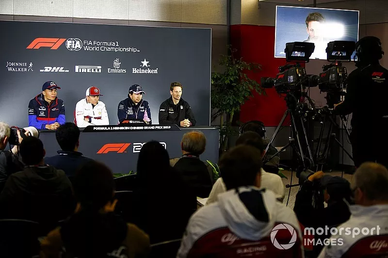 Alexander Albon, Toro Rosso, Kimi Raikkonen, Alfa Romeo Racing, Sergio Perez, Racing Point and Romain Grosjean, Haas F1 in Press Conference 
