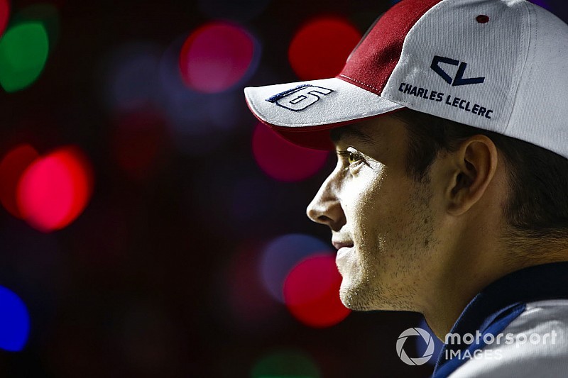 Leclerc descarta sentir pressão por mudança à Ferrari