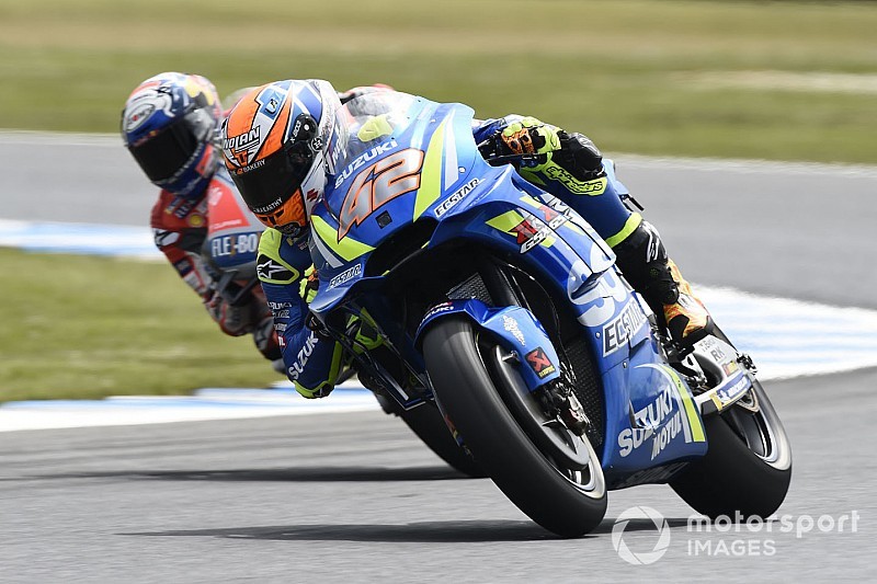 Rins: “Iannone va muy rápido en ensayos pero en carrera va para atrás”