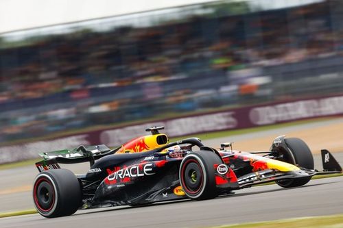 Verstappen pide más mejoras para Red Bull mientras los rivales se acercan