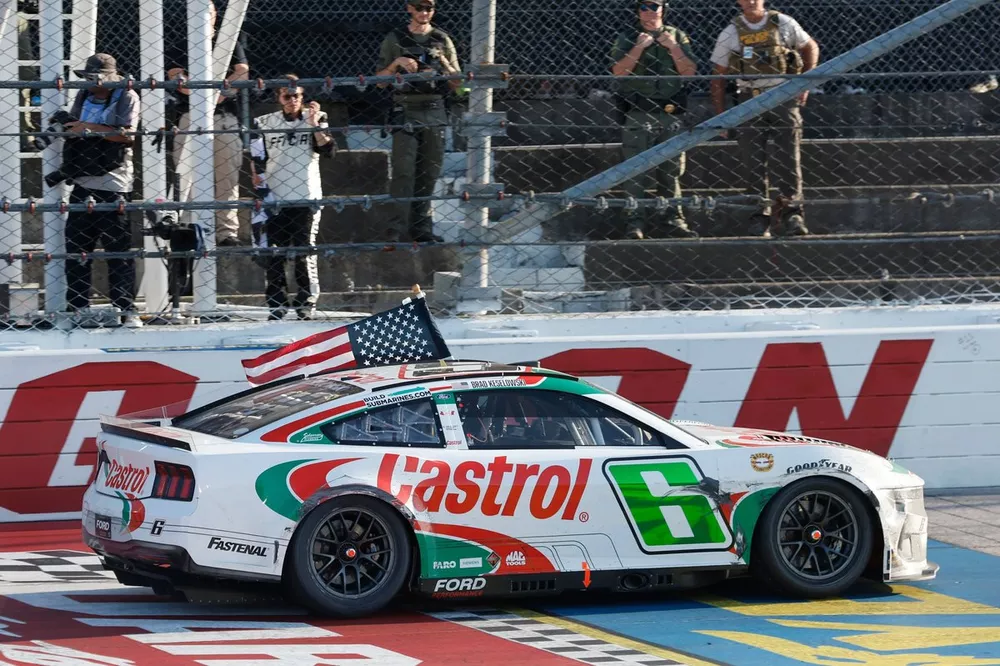 Brad Keselowski, RFK Racing, Castrol Ford Mustang.