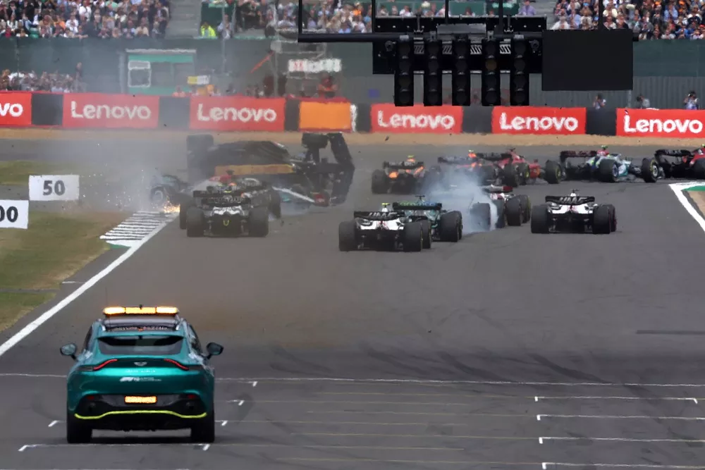 crash at start of race