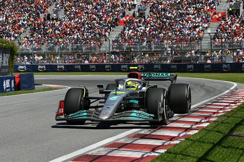 Lewis Hamilton, Mercedes W13