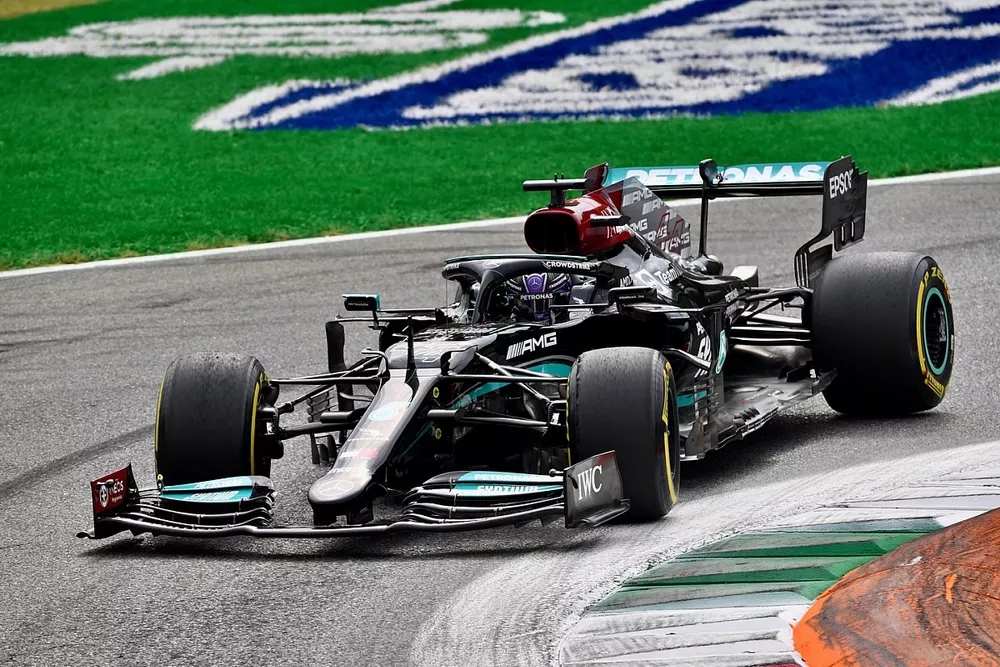Lewis Hamilton, Mercedes W12