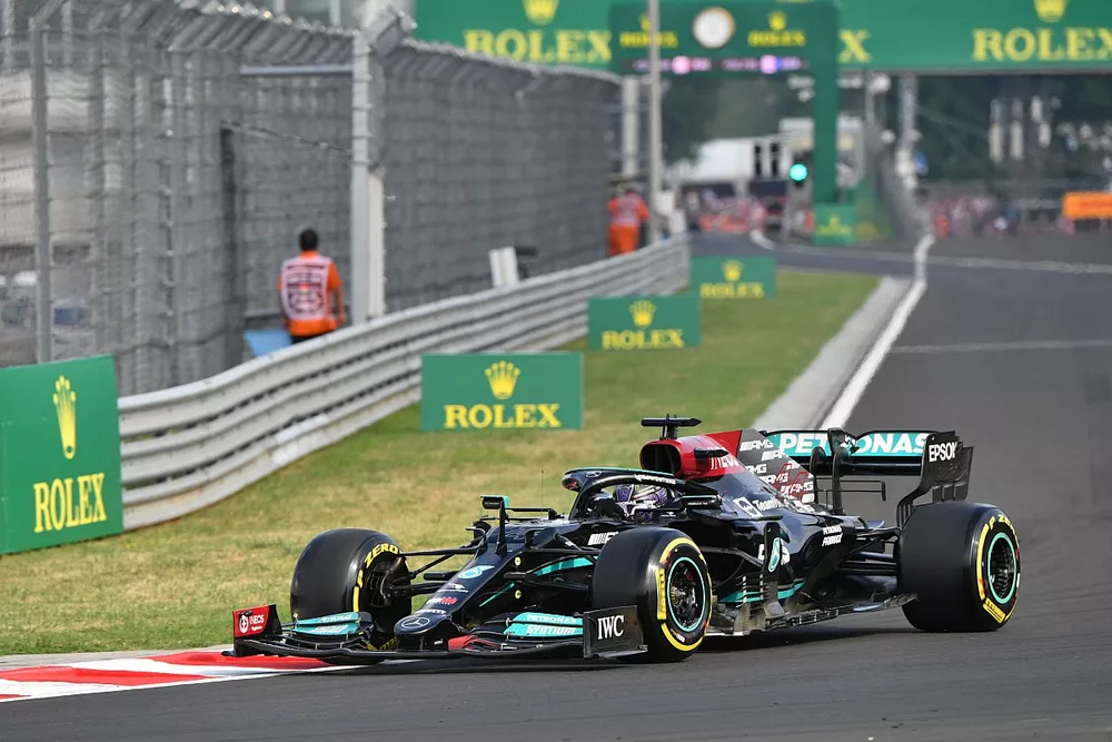 Lewis Hamilton, Mercedes W12