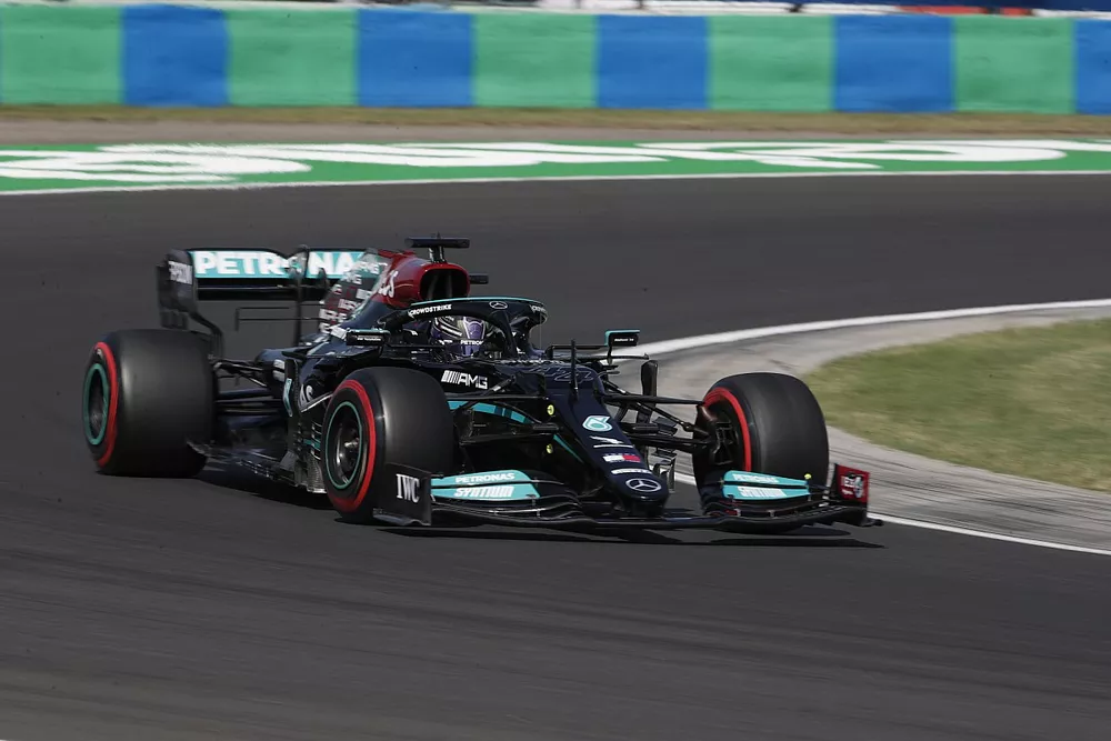 Lewis Hamilton, Mercedes W12
