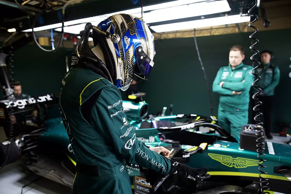 Zak O'Sullivan, Aston Martin 