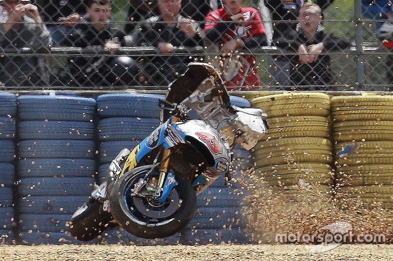 Choque de Jack Miller, Estrella Galicia 0,0 Marc VDS