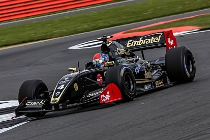 Silverstone F3.5: Fittipaldi takes double pole for opener
