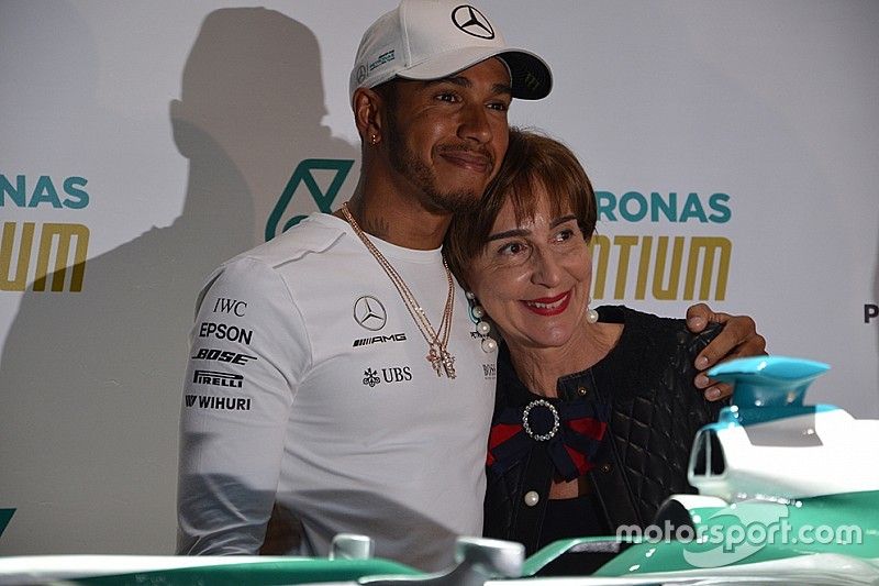 Lewis Hamilton e Viviane Senna