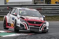 Comte da a Peugeot su primera victoria en el WTCR