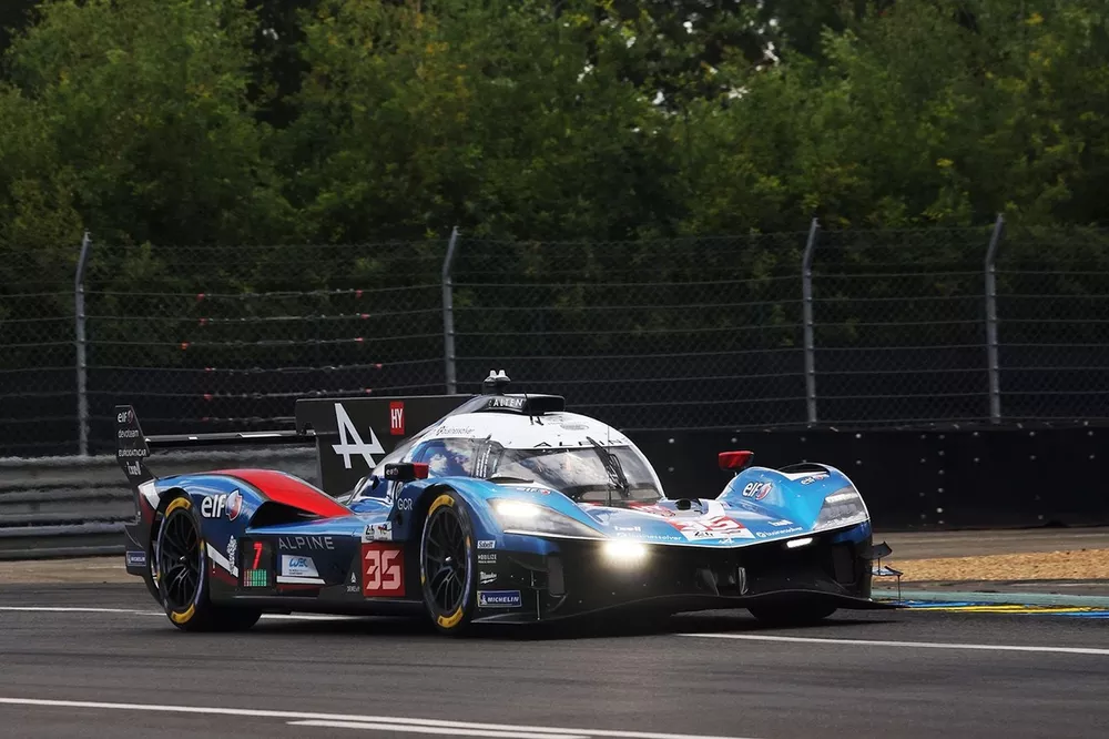#35 Alpine Endurance Team Alpine A424: Antonio Felix Da Costa, Charles Milesi, Ferdinand Habsburg