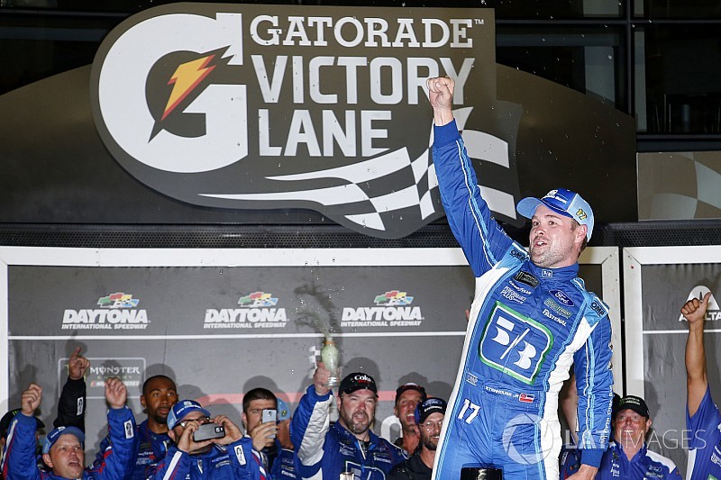 Stenhouse wins wild NASCAR Cup race at Daytona