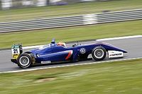 Carlin buscará reemplazo para Dennis después de la F3 en Pau