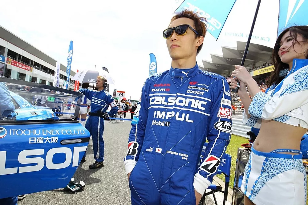 レーシングスーツ　安田裕信選手 安田裕信、日産／NISMOとのレースドライバー契約終了を報告。MOLA時代