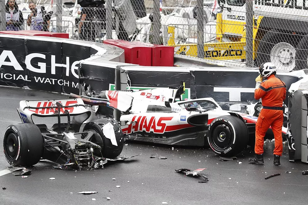 Mick Schumacher, Haas VF-22 crash
