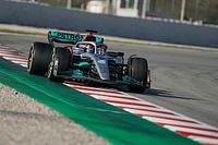 F1: Russell diz que Mercedes está atrás de Ferrari e McLaren nos testes