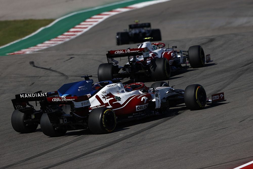 Antonio Giovinazzi, Alfa Romeo Racing C41, Fernando Alonso, Alpine A521, and Kimi Raikkonen, Alfa Romeo Racing C41