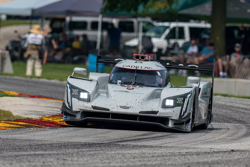 #01 Chip Ganassi Racing Cadillac DPi: Renger van der Zande, Kevin Magnussen