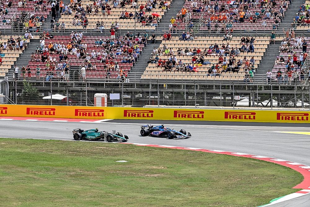 Esteban Ocon, Alpine A523, Fernando Alonso, Aston Martin AMR23