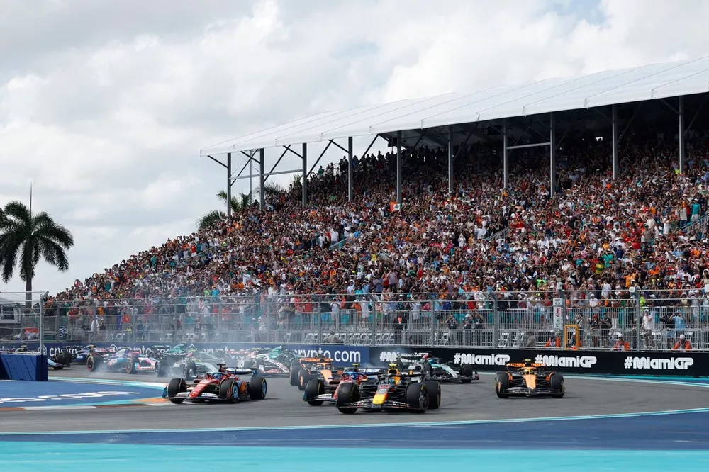 Race start - Max Verstappen, Red Bull Racing RB20 the field away ahead of Charles Leclerc, Ferrari SF-24, Lando Norris, McLaren MCL38 