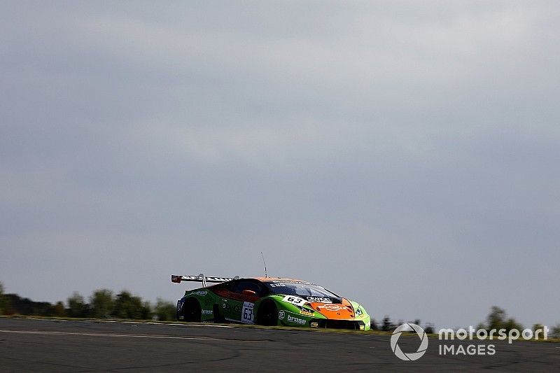 #63 GRT Grasser Racing Team Lamborghini Huracan GT3: Mirko Bortolotti, Christian Engelhart