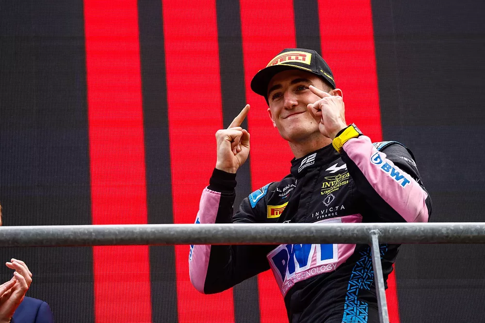 Jack Doohan (AUS, Invicta Virtuosi Racing), celebrates victory on the podium