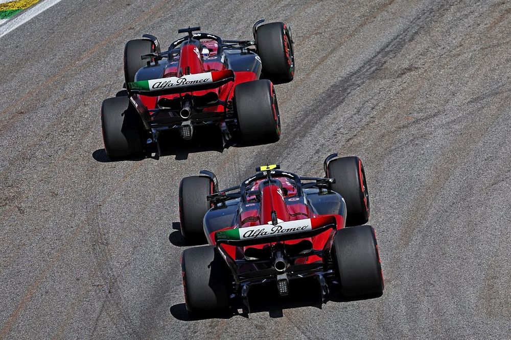 Valtteri Bottas, Alfa Romeo C43, Zhou Guanyu, Alfa Romeo C43