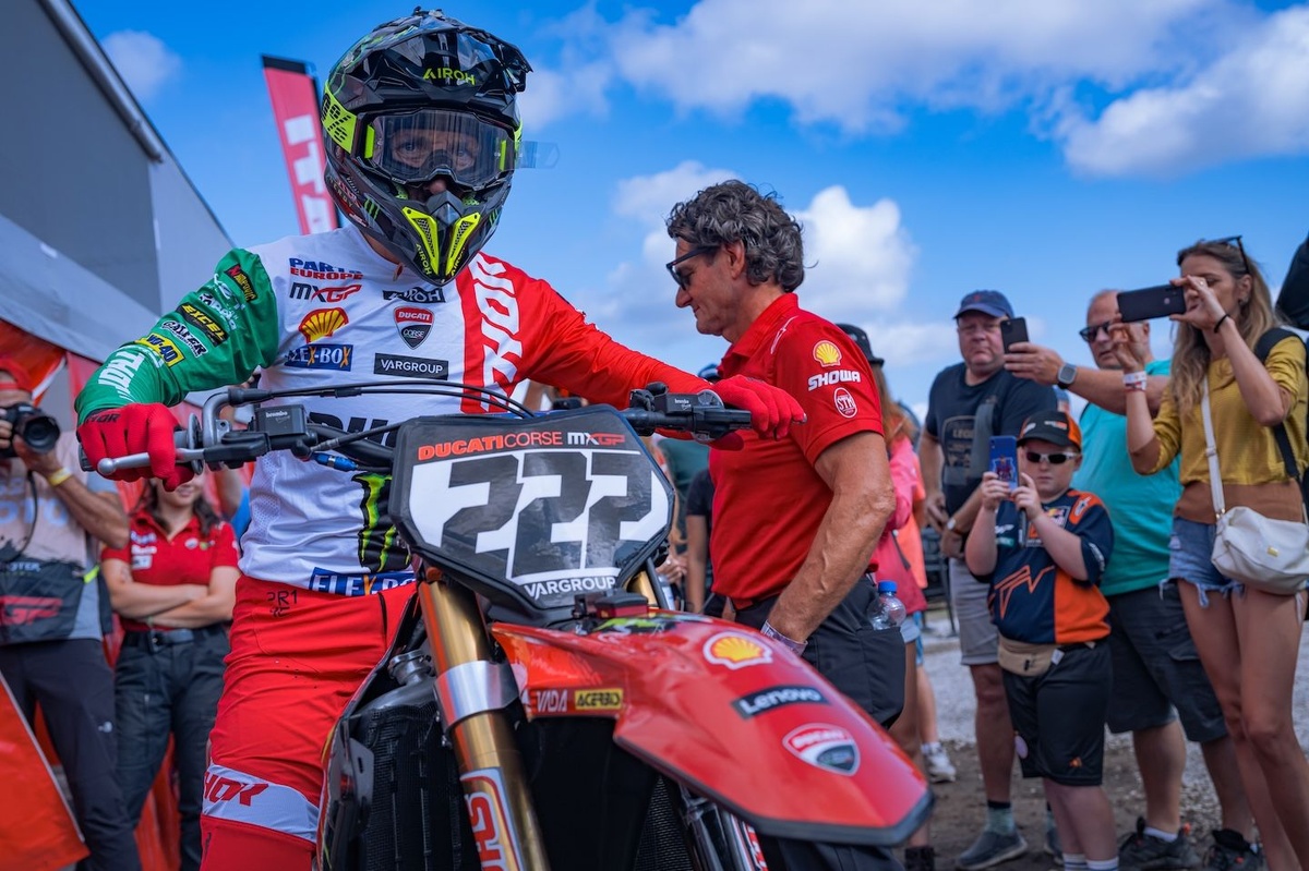 Ducati debutta nell'AMA Pro Motocross con Tony Cairoli
