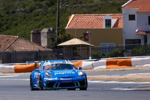 Porsche Cup: Caio Chaves vence a corrida 2 da Sprint Challenge no Estoril e 'bota a mão' no título