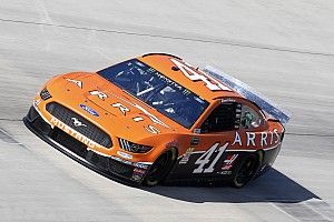Suárez abre tercero en Kansas