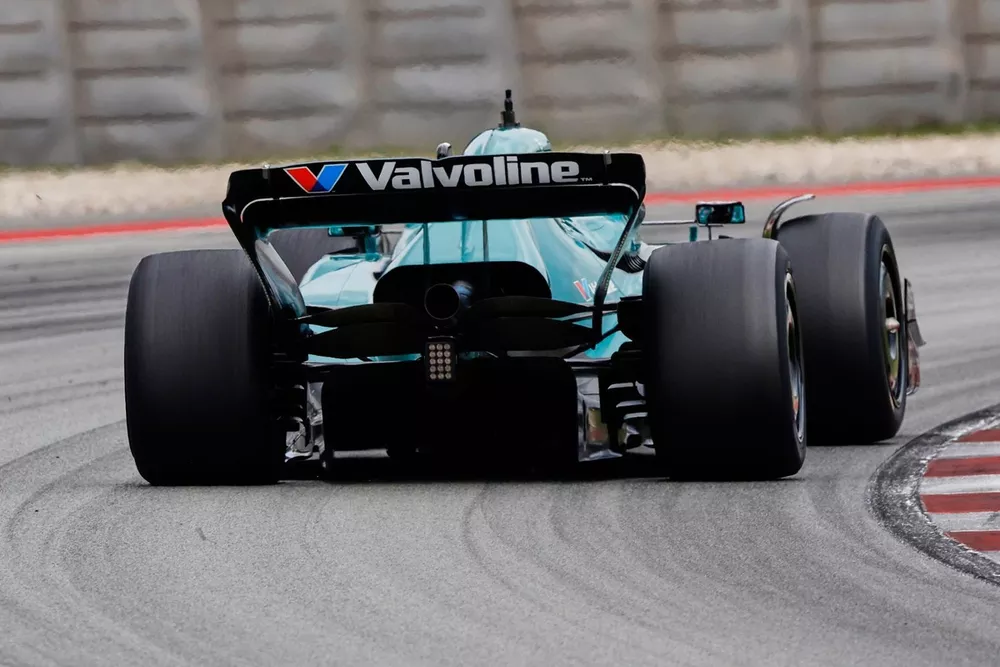 Felipe Drugovich, Aston Martin Racing, lors des tests Pirelli de Barcelone