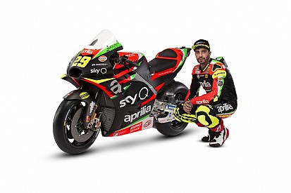 Aprilia 2019 MotoGP renk düzenini tanıttı