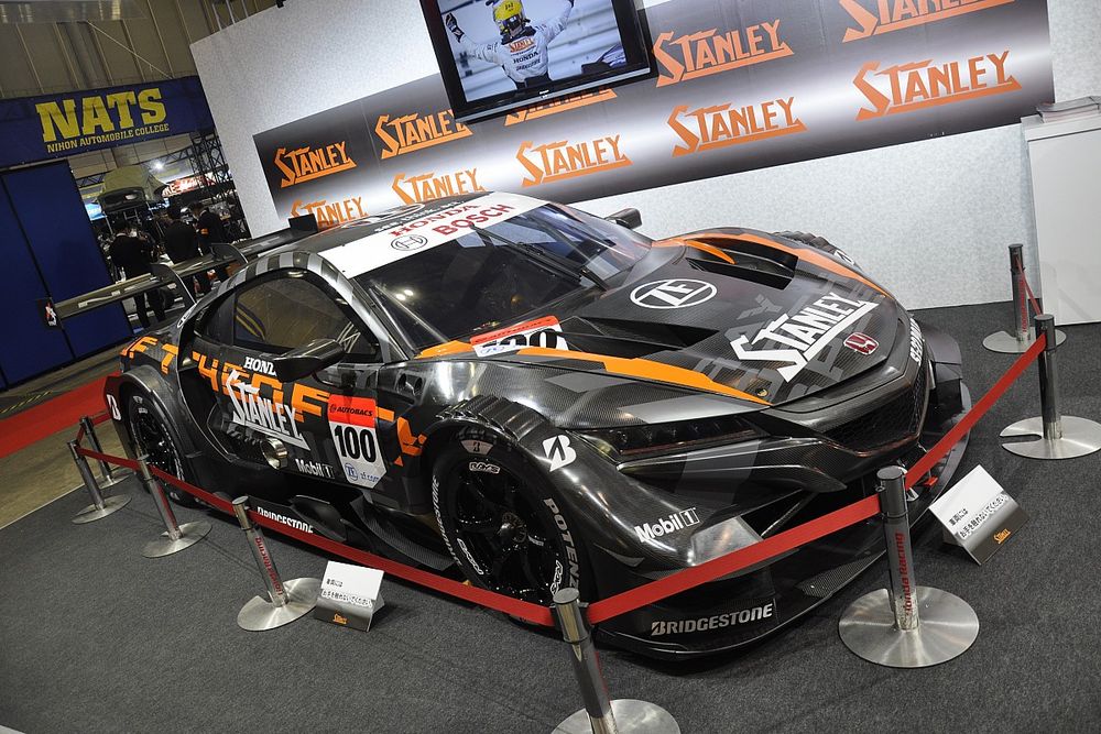 ギャラリー】TEAM KUNIMITSU『#100 STANLEY NSX-GT P-01』｜東京