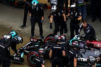 V&iacute;deo: Hamilton comete dos errores en Sochi 'sin presi&oacute;n'