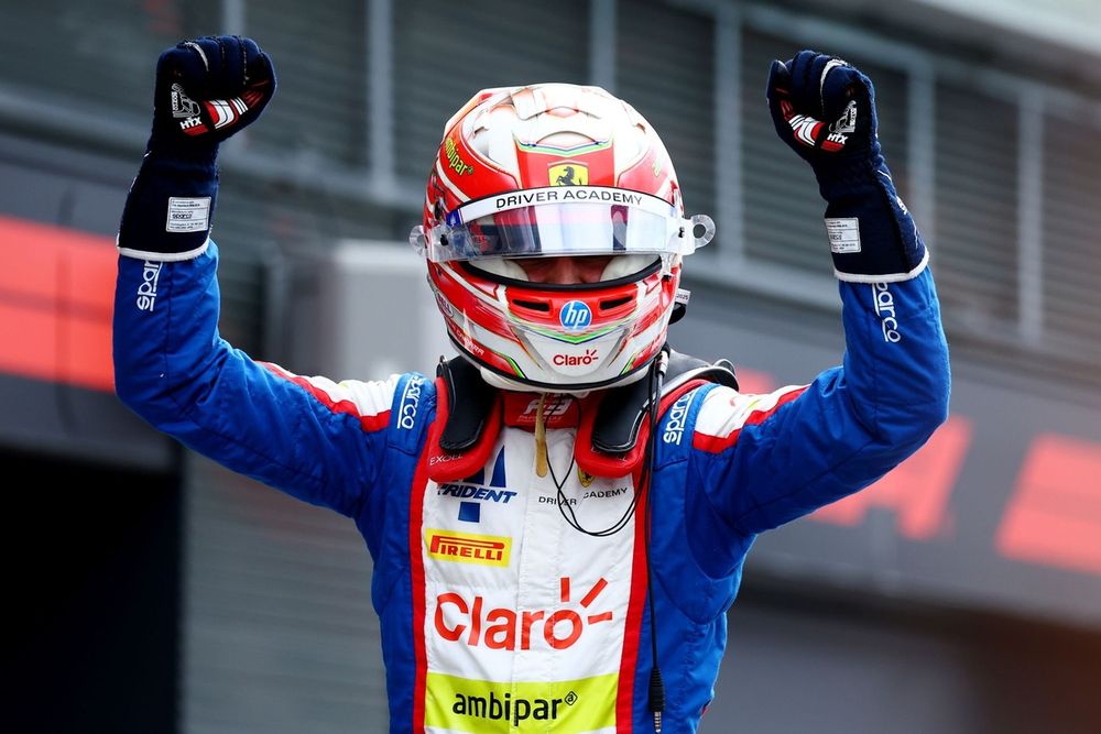 Campeón de la F3 2025 y ganador de la carrera, Rafael Camara, Trident