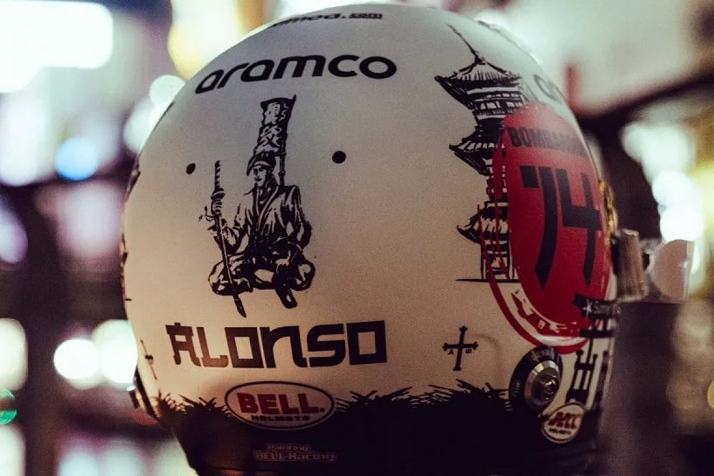Casco de Fernando Alonso para el GP de Japón 2023 de F1