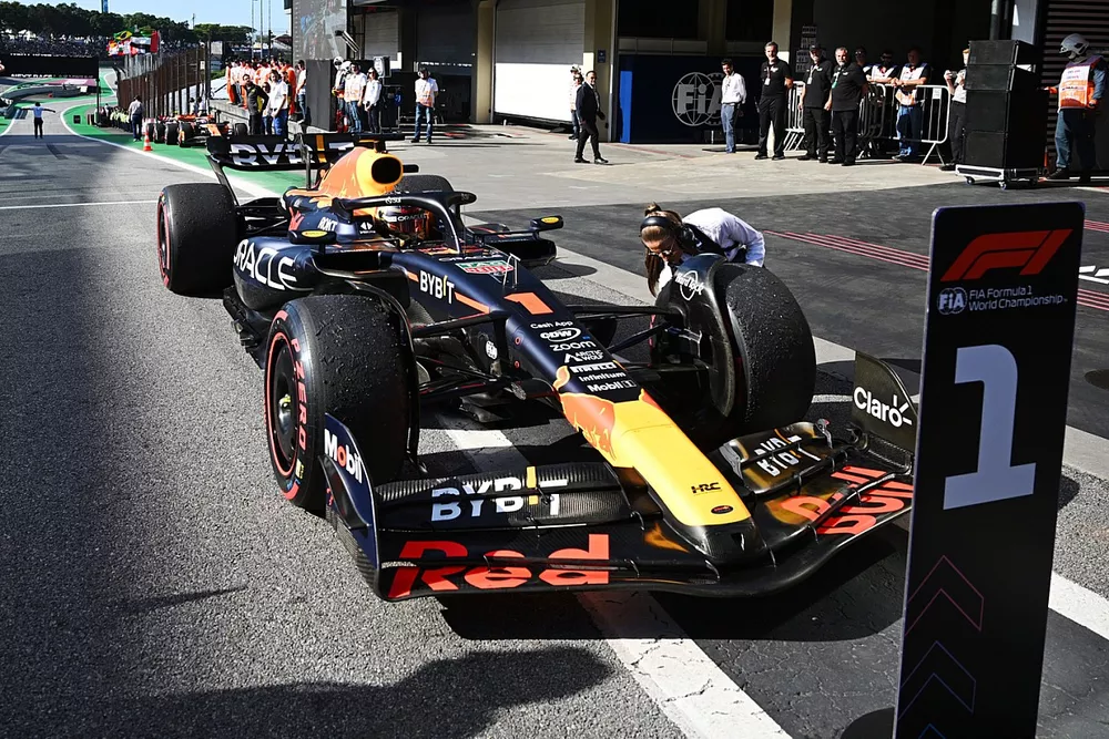 Max Verstappen, Red Bull Racing RB19, 1st position, arrives in Parc Ferme