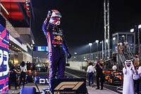 Verstappen chega em 2º na corrida sprint e é tricampeão mundial de F1; Piastri vence em Losail