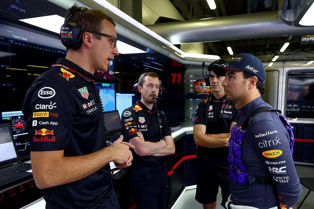 Sergio P&eacute;rez, Red Bull Racing, Hugh Bird, ingeniero de carrera