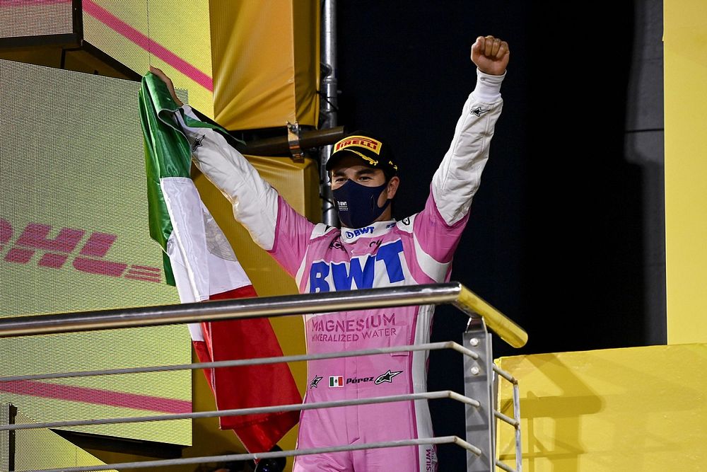 Podio: ganador de la carrera Sergio P&eacute;rez, Racing Point