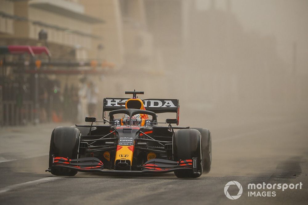 Max Verstappen, Red Bull Racing RB16B 