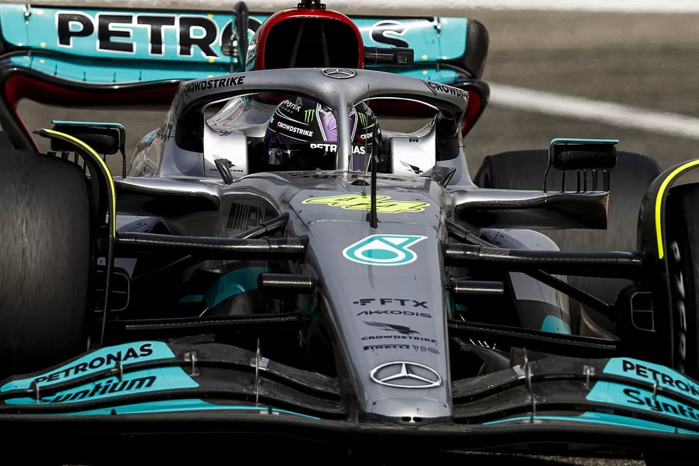 Lewis Hamilton, Mercedes W13
