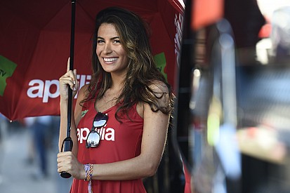 Fotogallery: ecco le splendide grid girl di Aragon e del Red Bull Ring