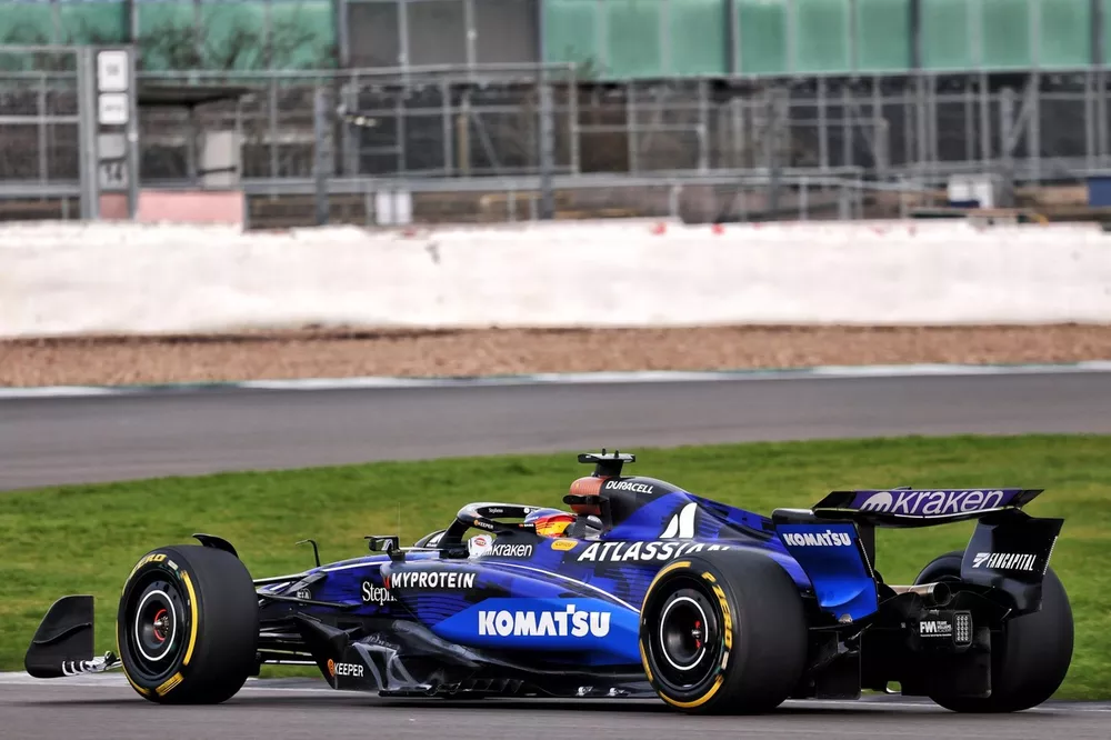 Carlos Sainz, Williams FW47