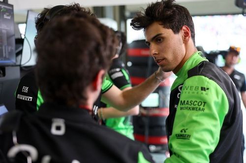 F1: Bortoleto 'reclama' de Hamilton e Ferrari por bloqueio na classificação do GP da China