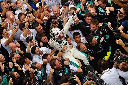 Wolff: no tendríamos cinco títulos si no fuera por Hamilton